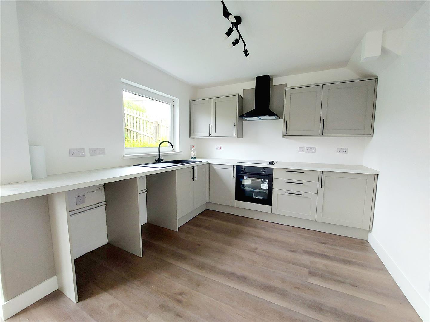 Westland Close, Loughor, Swansea, SA4 6JS